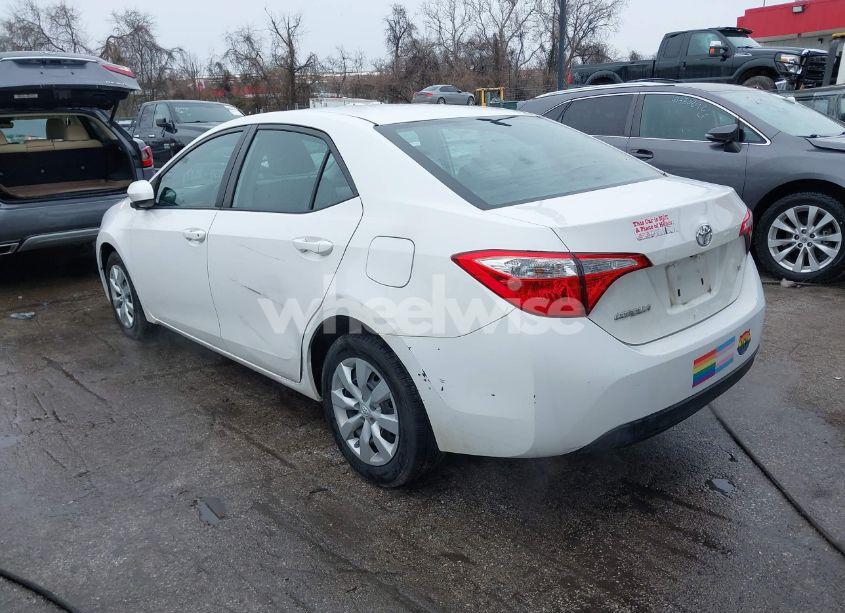 Photo 3 of 2016 Toyota Corolla LE (VIN 2T1BURHE3GC651950)
