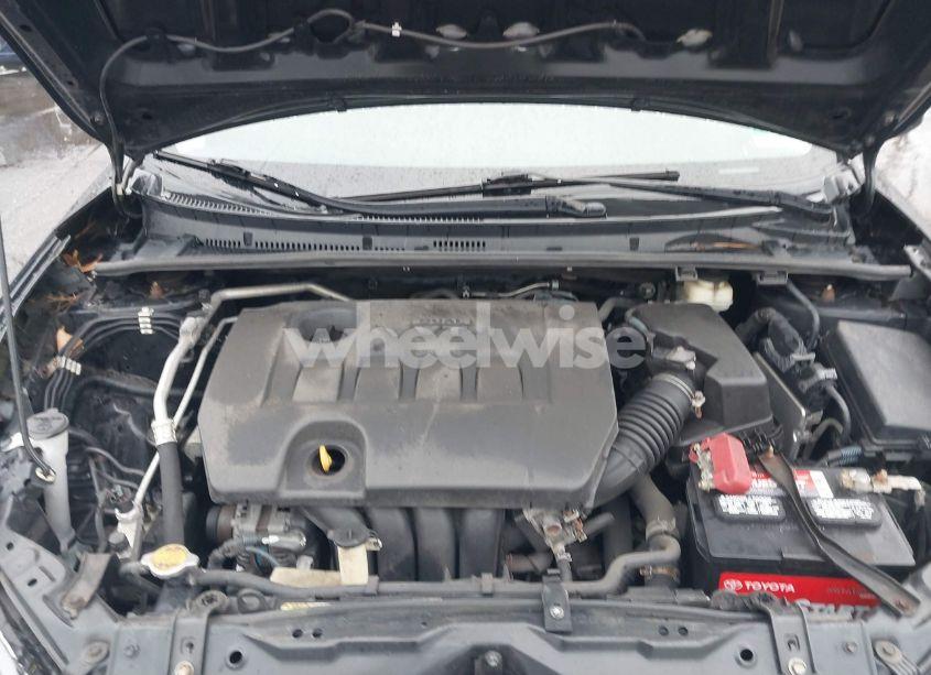 Photo 10 of 2016 Toyota Corolla LE (VIN 2T1BURHE3GC665590)