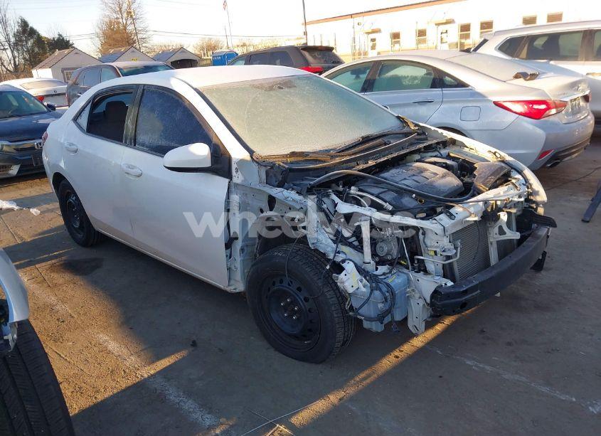 2016 Toyota Corolla LE (VIN 2T1BURHE3GC668666) main photo