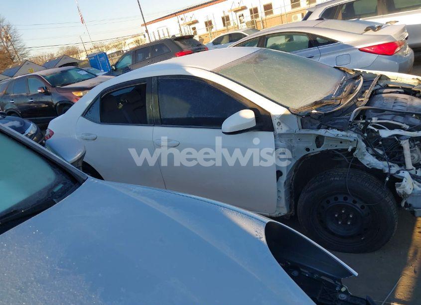 Photo 14 of 2016 Toyota Corolla LE (VIN 2T1BURHE3GC668666)