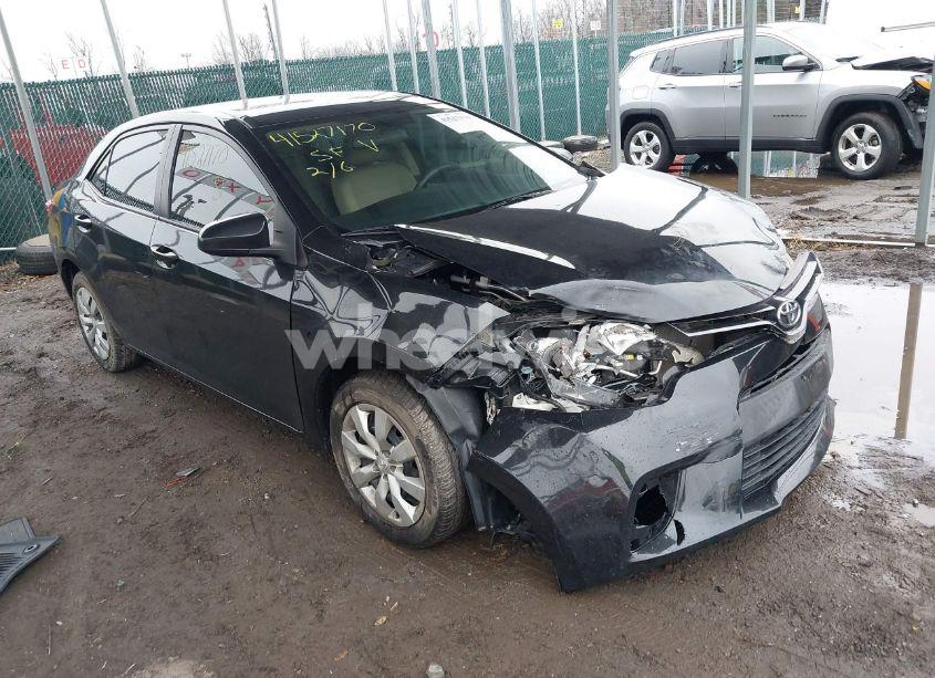 2016 Toyota Corolla LE (VIN 2T1BURHE3GC668814) main photo