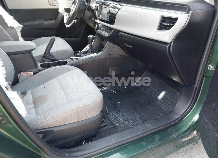 Photo 5 of 2016 Toyota Corolla LE PLUS (VIN 2T1BURHE3GC670028)