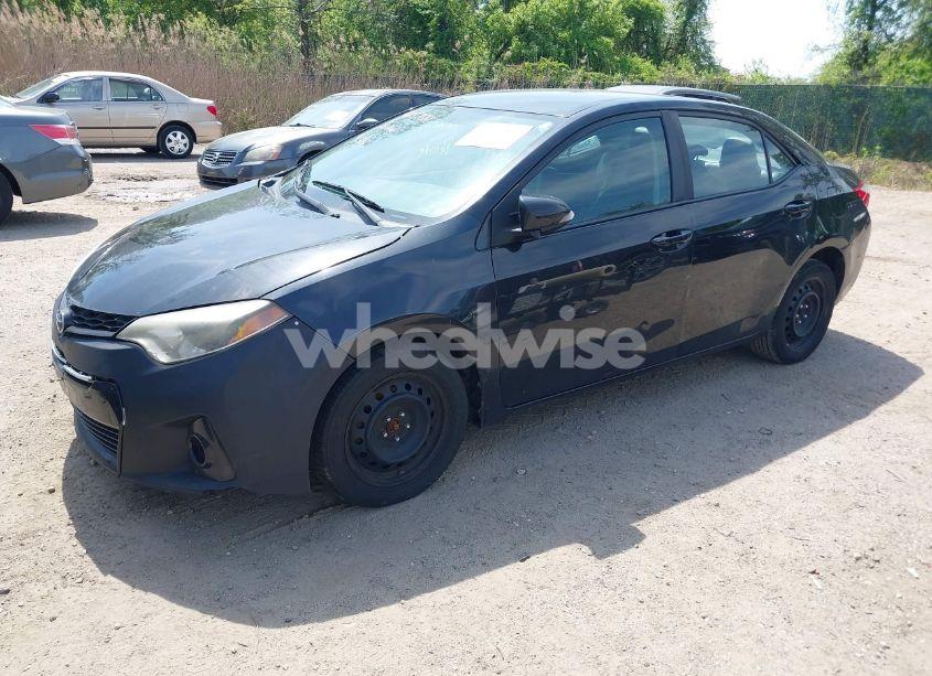 Photo 2 of 2016 Toyota Corolla S (VIN 2T1BURHE3GC676931)