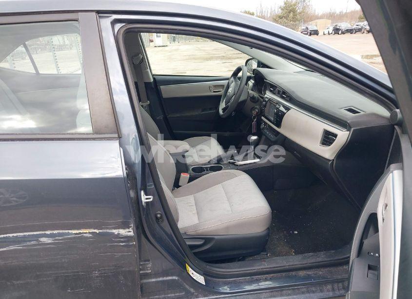 Photo 5 of 2016 Toyota Corolla LE (VIN 2T1BURHE3GC678243)