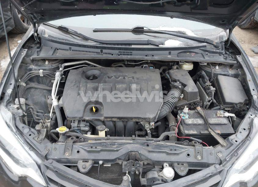 Photo 10 of 2016 Toyota Corolla LE (VIN 2T1BURHE3GC691820)