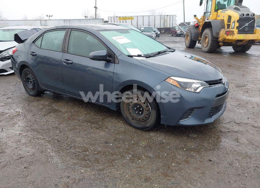 2016 Toyota Corolla LE (VIN 2T1BURHE3GC699335) main photo