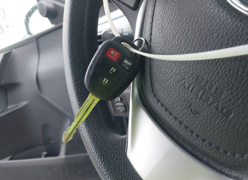 Photo 11 of 2016 Toyota Corolla LE (VIN 2T1BURHE3GC705392)