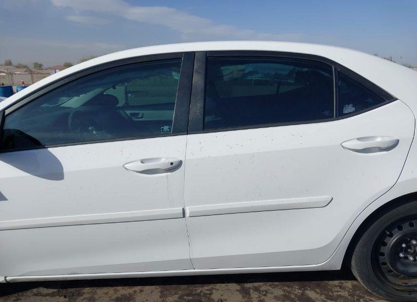 Photo 15 of 2016 Toyota Corolla LE (VIN 2T1BURHE3GC719437)