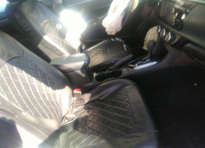 Photo 5 of 2016 Toyota Corolla L (VIN 2T1BURHE3GC721706)