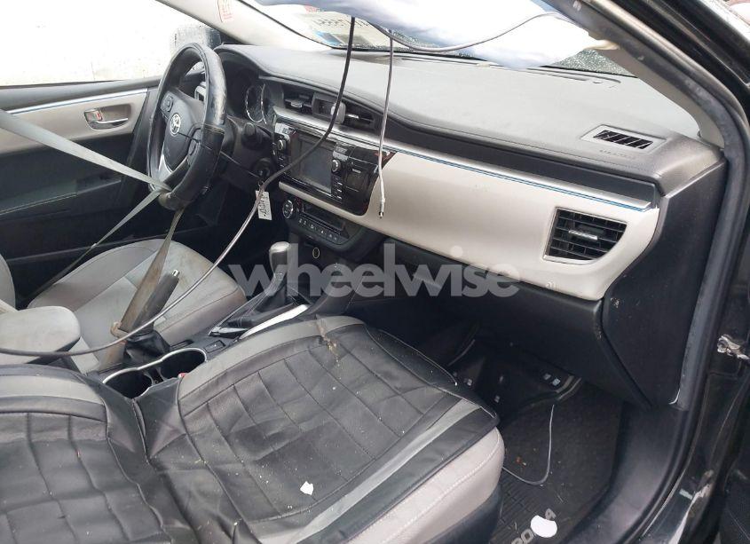 Photo 5 of 2016 Toyota Corolla LE (VIN 2T1BURHE3GC731068)