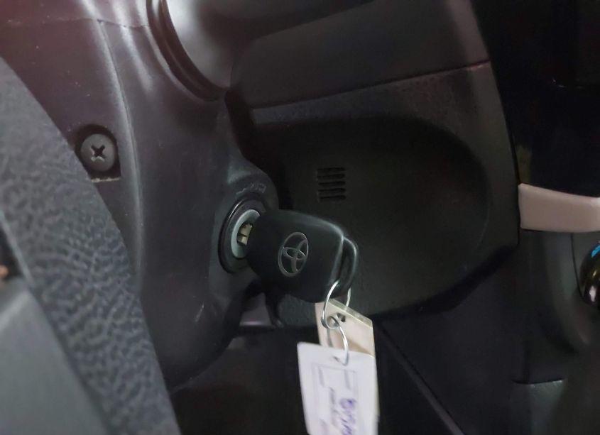 Photo 11 of 2016 Toyota Corolla LE (VIN 2T1BURHE3GC736481)