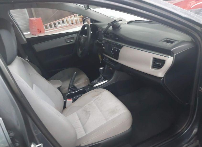 Photo 5 of 2016 Toyota Corolla LE (VIN 2T1BURHE3GC736481)