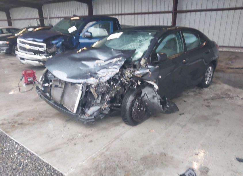 Photo 2 of 2016 Toyota Corolla LE (VIN 2T1BURHE3GC742894)