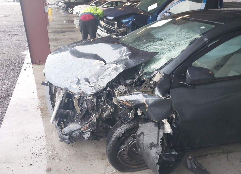 Photo 6 of 2016 Toyota Corolla LE (VIN 2T1BURHE3GC742894)