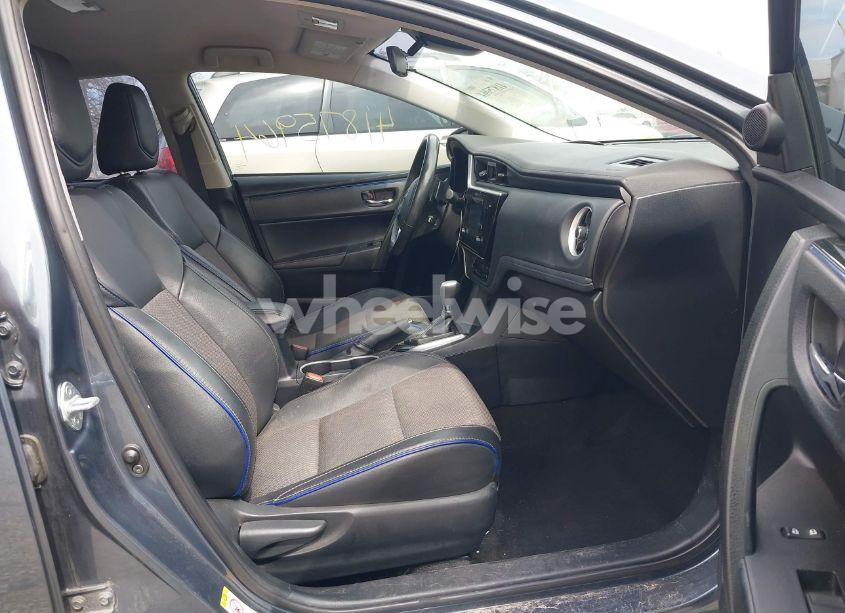 Photo 5 of 2017 Toyota Corolla SE (VIN 2T1BURHE3HC755534)