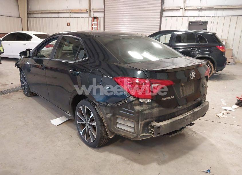 Photo 3 of 2017 Toyota Corolla SE (VIN 2T1BURHE3HC755579)