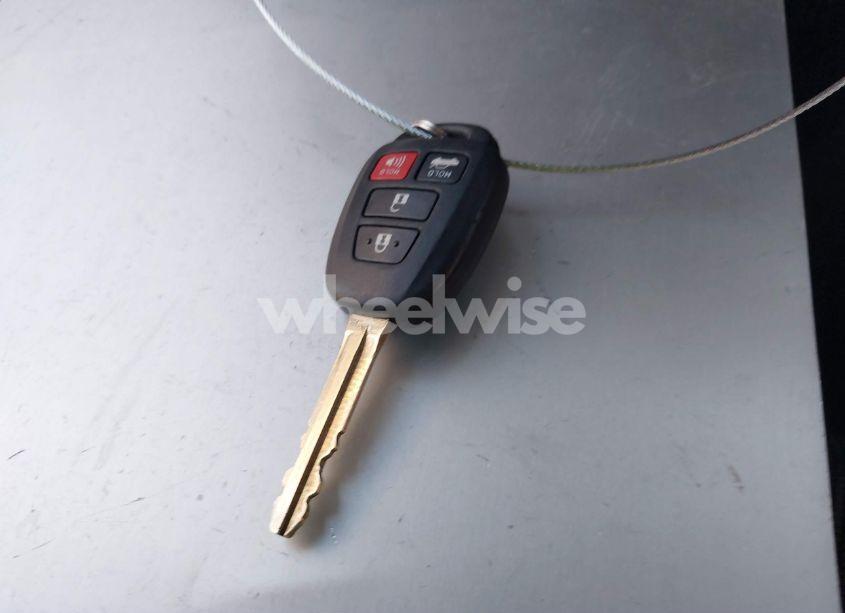 Photo 11 of 2017 Toyota Corolla SE (VIN 2T1BURHE3HC819135)