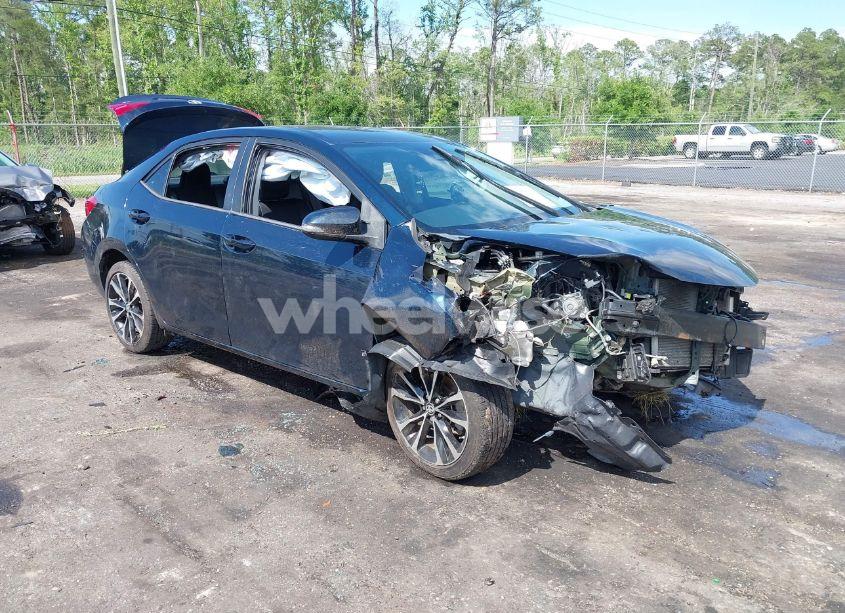 2017 Toyota Corolla SE (VIN 2T1BURHE3HC829938) main photo