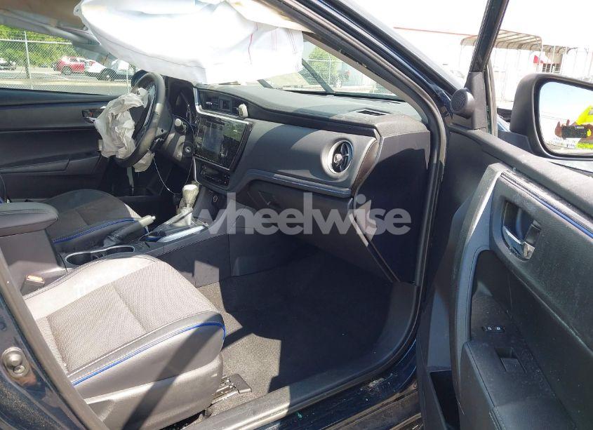 Photo 5 of 2017 Toyota Corolla SE (VIN 2T1BURHE3HC829938)