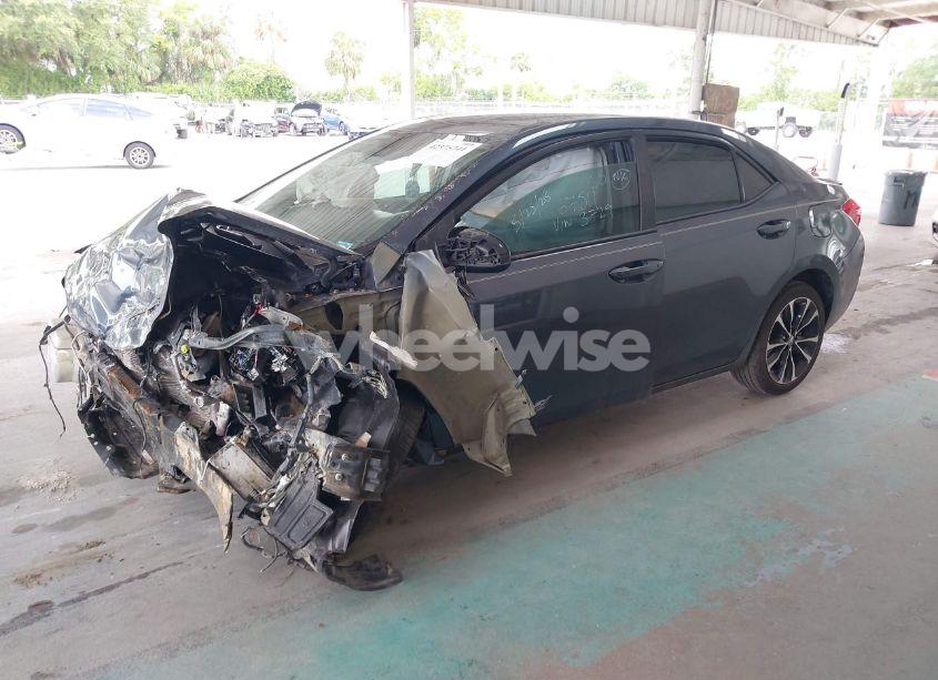 Photo 2 of 2017 Toyota Corolla SE (VIN 2T1BURHE3HC833729)