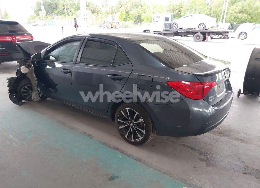 Photo 3 of 2017 Toyota Corolla SE (VIN 2T1BURHE3HC833729)