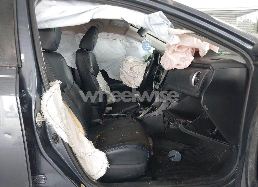 Photo 5 of 2017 Toyota Corolla SE (VIN 2T1BURHE3HC833729)