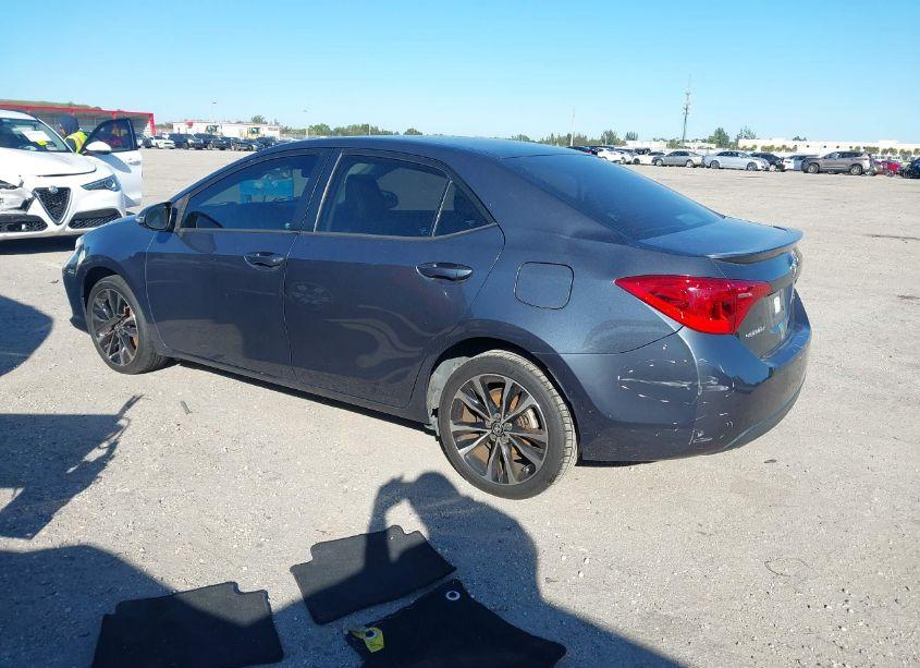Photo 3 of 2017 Toyota Corolla SE (VIN 2T1BURHE3HC843631)