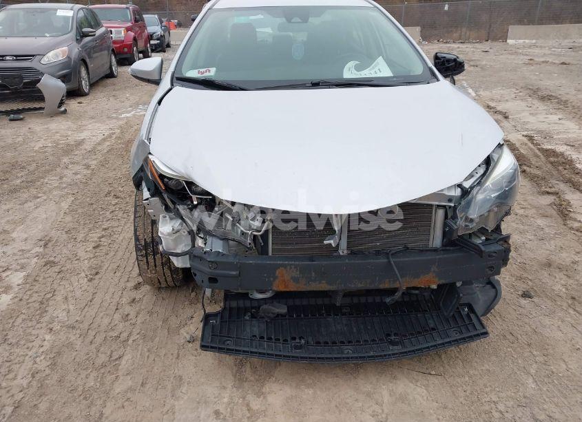 Photo 6 of 2017 Toyota Corolla SE (VIN 2T1BURHE3HC844410)