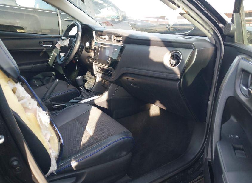 Photo 5 of 2017 Toyota Corolla SE (VIN 2T1BURHE3HC848215)