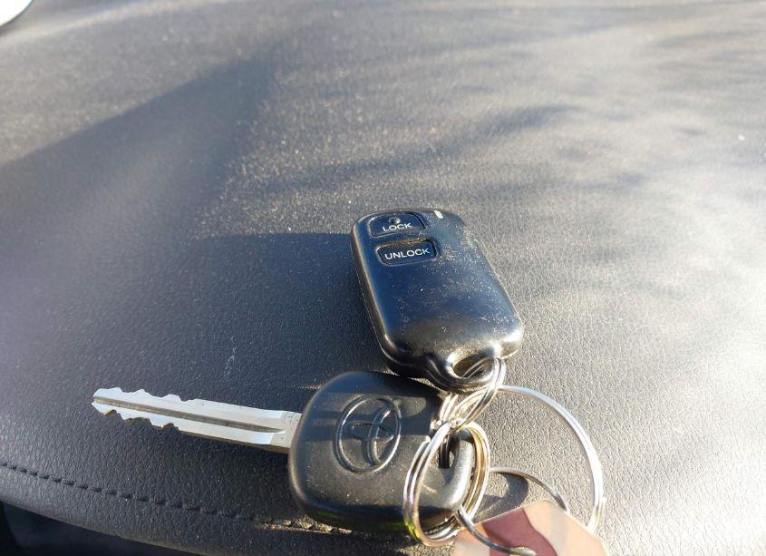 Photo 11 of 2017 Toyota Corolla L (VIN 2T1BURHE3HC853429)