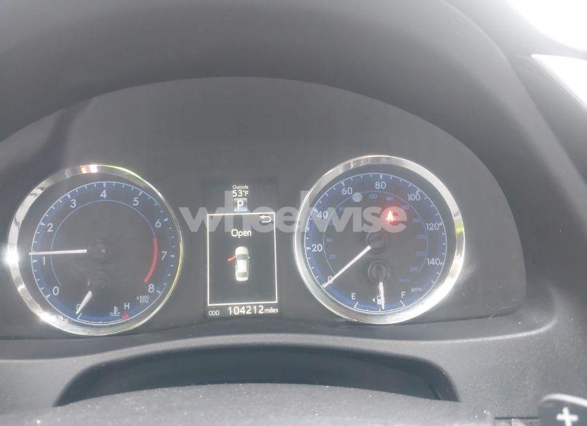 Photo 7 of 2017 Toyota Corolla SE (VIN 2T1BURHE3HC891002)