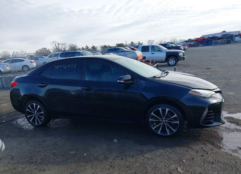 Photo 13 of 2017 Toyota Corolla SE (VIN 2T1BURHE3HC895115)