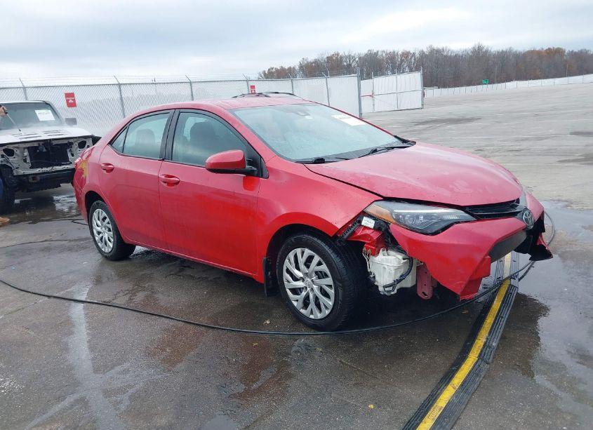 2017 Toyota Corolla LE (VIN 2T1BURHE3HC914553) main photo