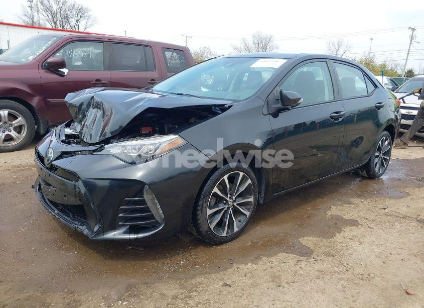 Photo 2 of 2017 Toyota Corolla SE (VIN 2T1BURHE3HC920515)