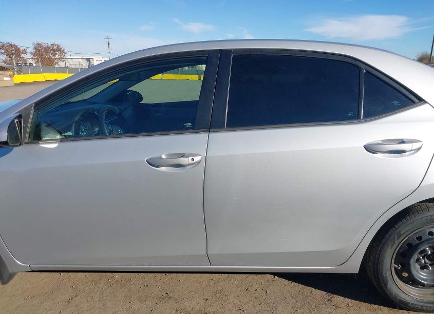 Photo 15 of 2017 Toyota Corolla LE (VIN 2T1BURHE3HC935578)