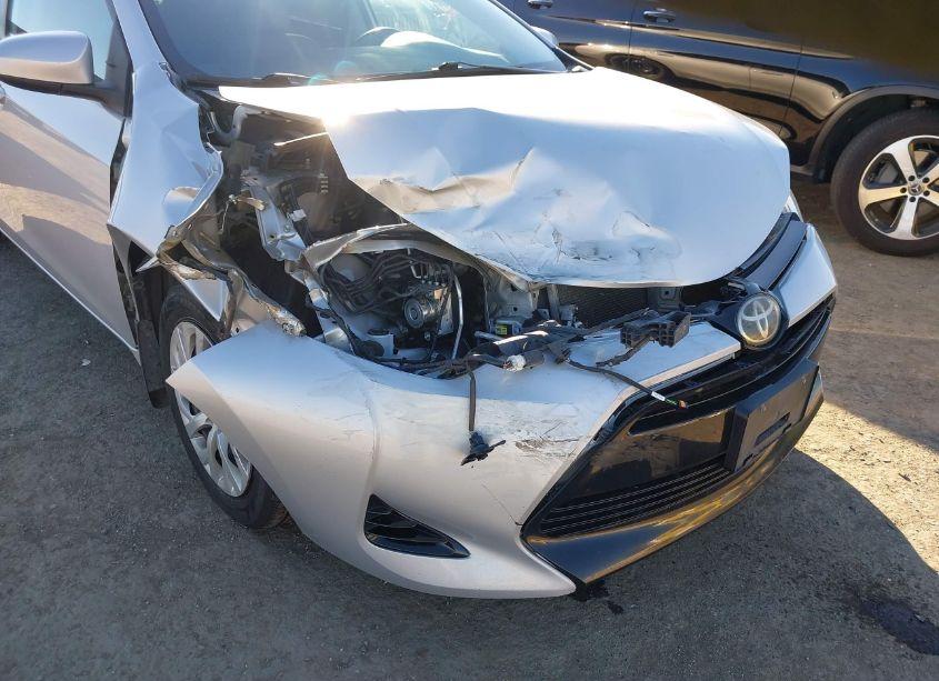Photo 6 of 2017 Toyota Corolla LE (VIN 2T1BURHE3HC935578)