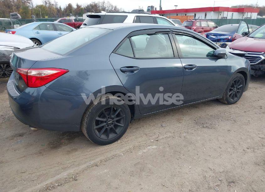 Photo 4 of 2017 Toyota Corolla LE (VIN 2T1BURHE3HC938125)