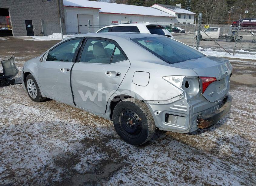 Photo 3 of 2017 Toyota Corolla LE (VIN 2T1BURHE3HC943907)