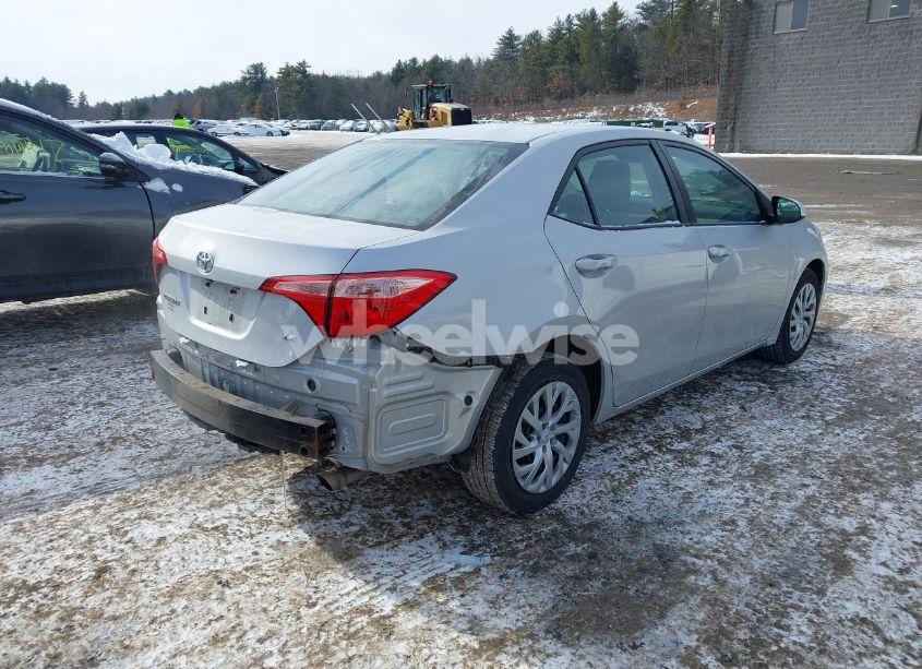 Photo 4 of 2017 Toyota Corolla LE (VIN 2T1BURHE3HC943907)