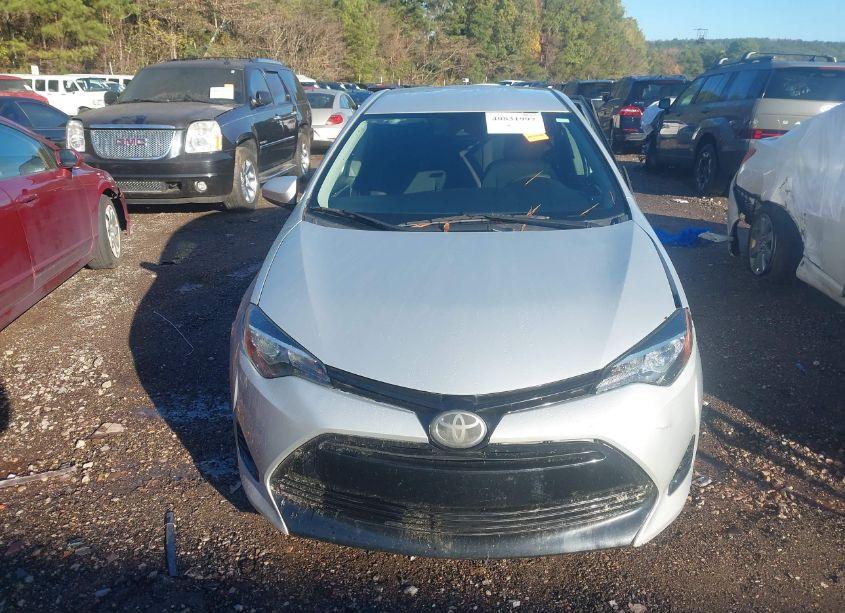 Photo 12 of 2018 Toyota Corolla LE (VIN 2T1BURHE3JC002415)