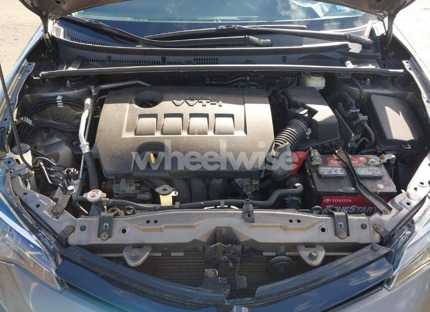 Photo 10 of 2018 Toyota Corolla L/LE/XLE/SE/XSE (VIN 2T1BURHE3JC005993)