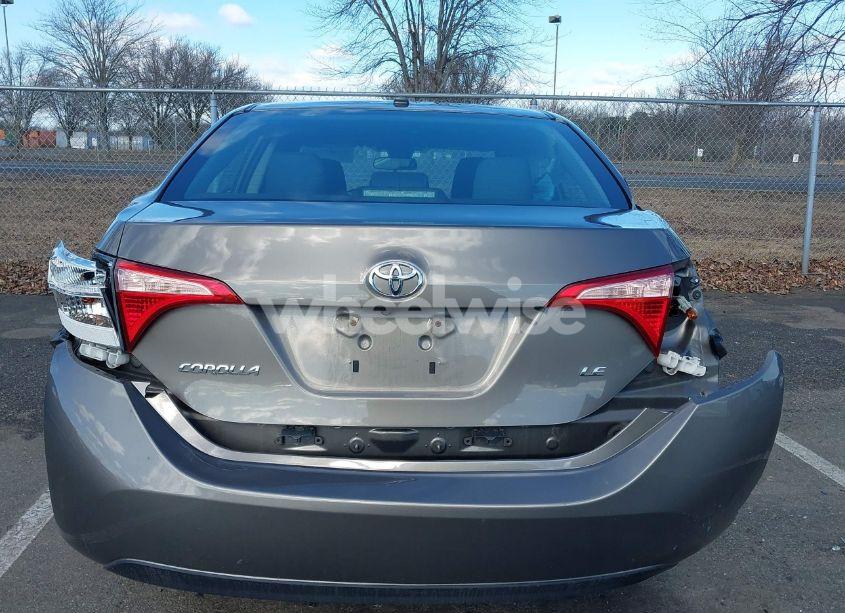 Photo 16 of 2018 Toyota Corolla L/LE/XLE/SE/XSE (VIN 2T1BURHE3JC005993)