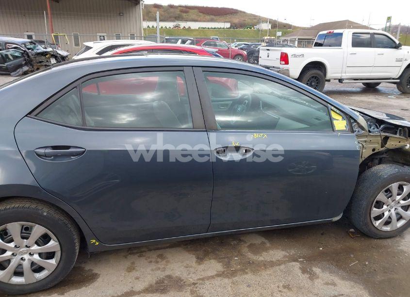 Photo 14 of 2018 Toyota Corolla LE (VIN 2T1BURHE3JC009137)
