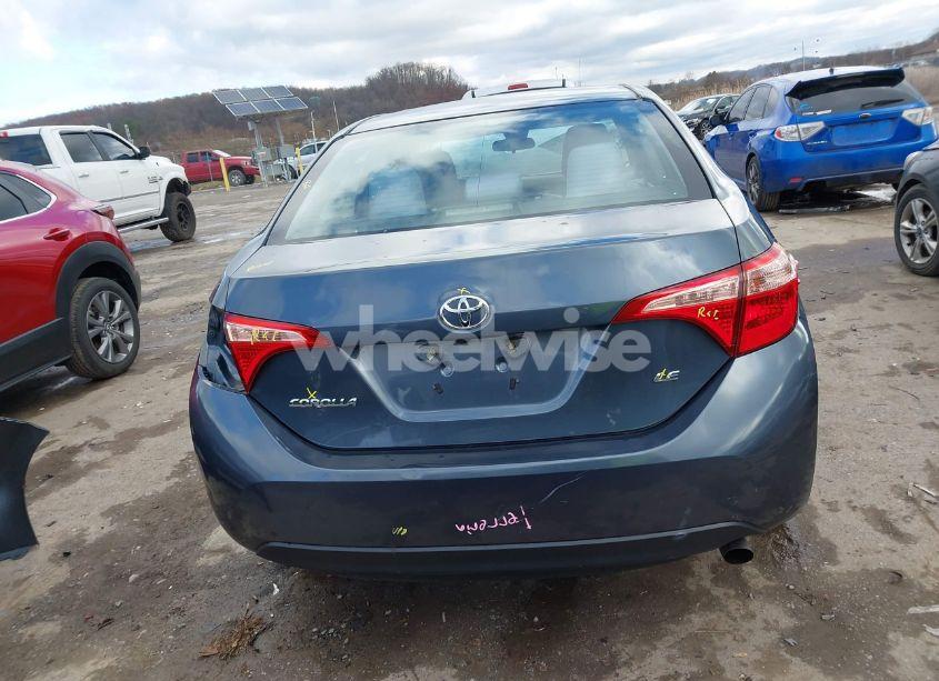 Photo 17 of 2018 Toyota Corolla LE (VIN 2T1BURHE3JC009137)