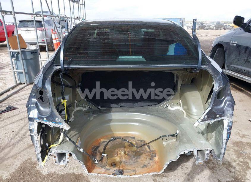 Photo 17 of 2018 Toyota Corolla SE (VIN 2T1BURHE3JC017643)