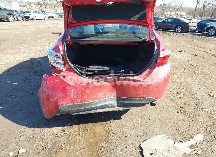 Photo 16 of 2018 Toyota Corolla LE (VIN 2T1BURHE3JC023457)