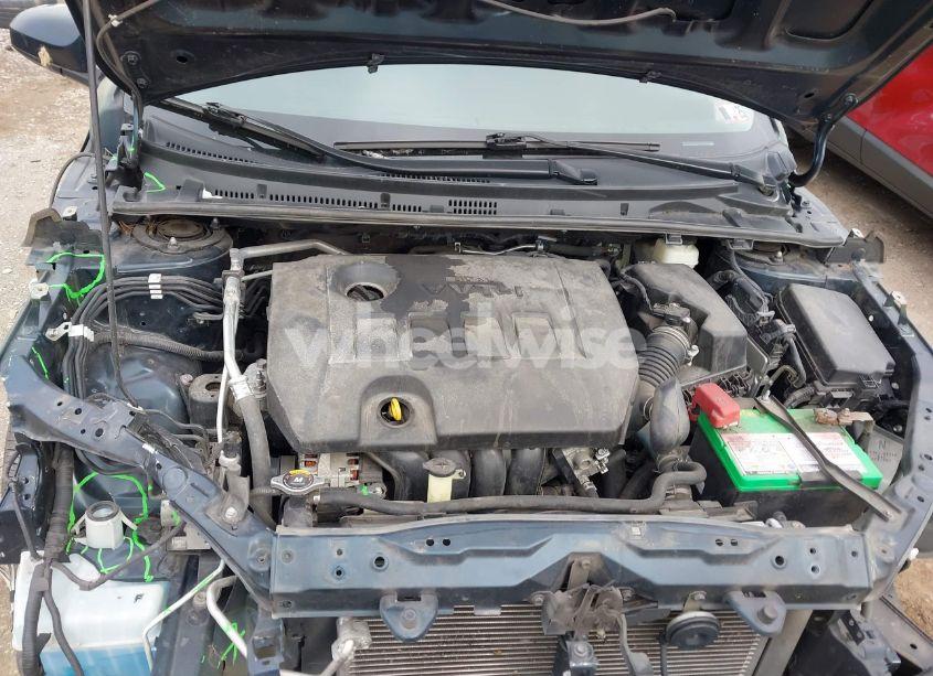 Photo 10 of 2018 Toyota Corolla LE (VIN 2T1BURHE3JC035009)