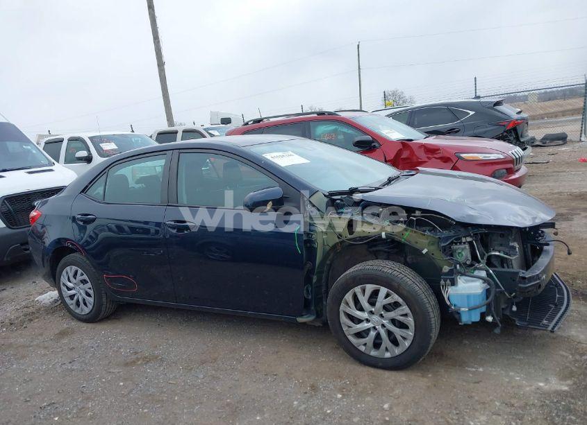 Photo 13 of 2018 Toyota Corolla LE (VIN 2T1BURHE3JC035009)