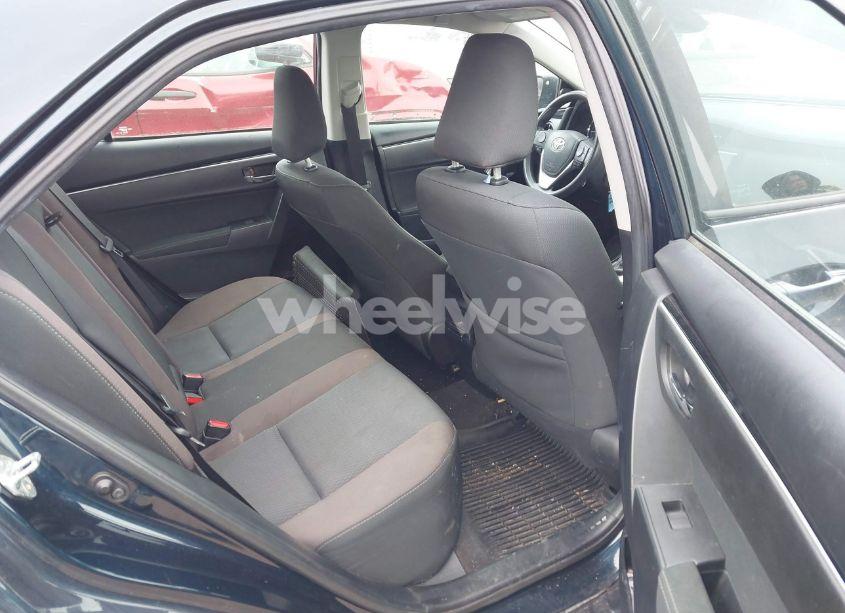 Photo 8 of 2018 Toyota Corolla LE (VIN 2T1BURHE3JC035009)