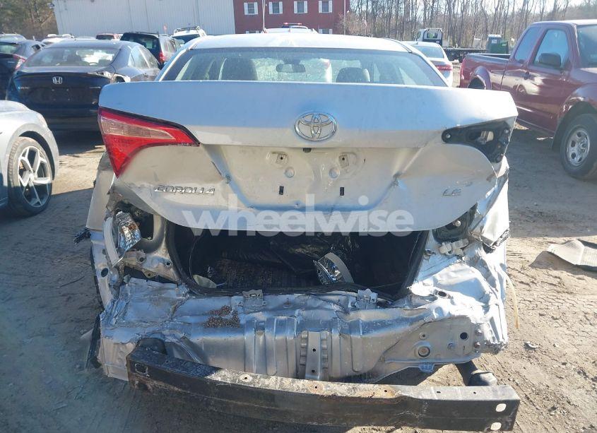 Photo 16 of 2018 Toyota Corolla LE (VIN 2T1BURHE3JC038671)